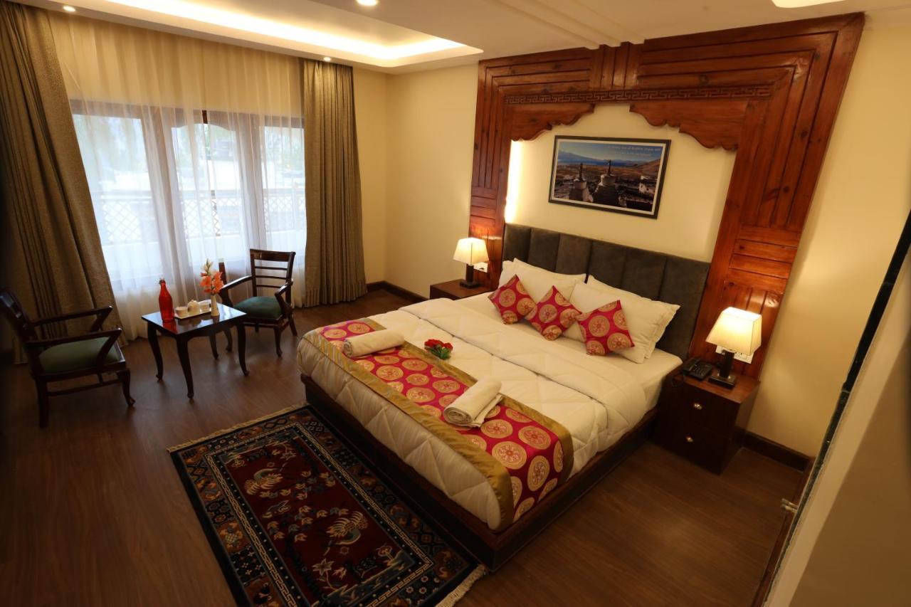Hotel The Grand Khasdan Leh Exterior photo